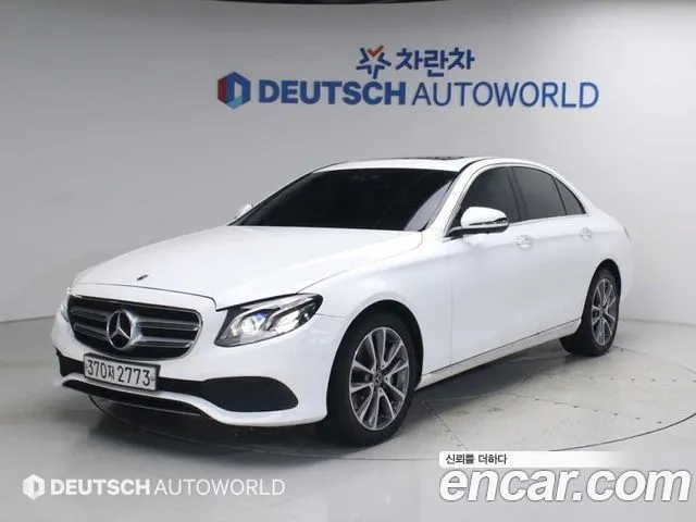 Mercedes-Benz E-Class E300 4MATIC Avnatgarde