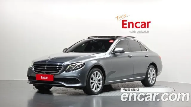 Mercedes-Benz E-Class E300 4MATIC Exclusive