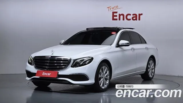 Mercedes-Benz E-Class E300 4MATIC Exclusive