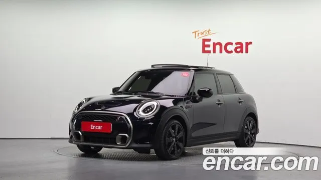 Mini Cooper 5Door Resolute Edition