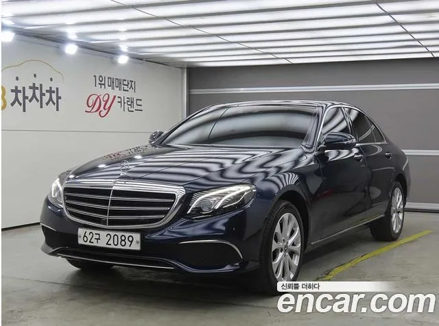 Mercedes-Benz E-Class E300 4MATIC Exclusive