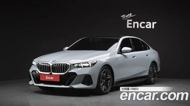 BMW 5-Series 530e M Sport