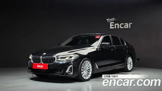BMW 5-Series 530i Luxury