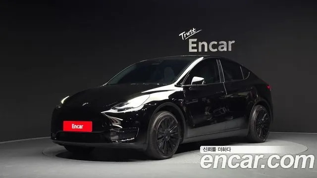 Tesla Model Y RWD