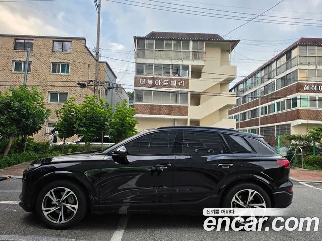 Audi Q6 e-tron Performance Premium