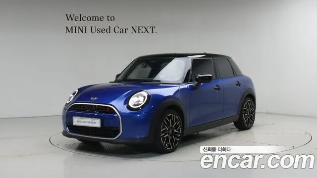 Mini Cooper 5 Door Favoured
