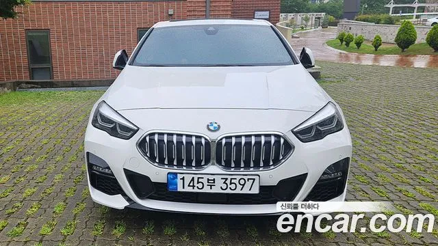 BMW 2-Series 220i M Sports