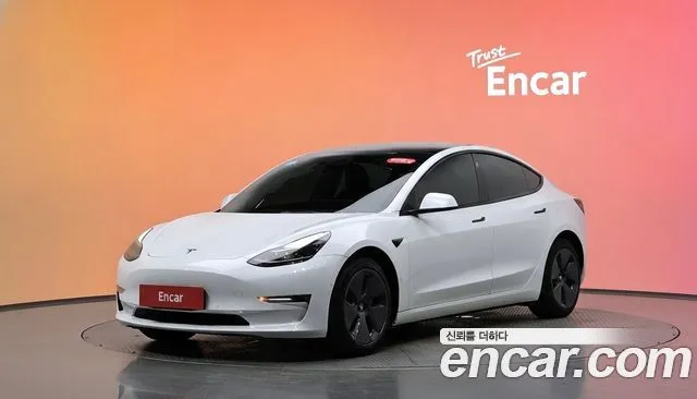 Tesla Model 3 Long Range AWD