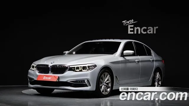 BMW 5-Series 520i Luxury