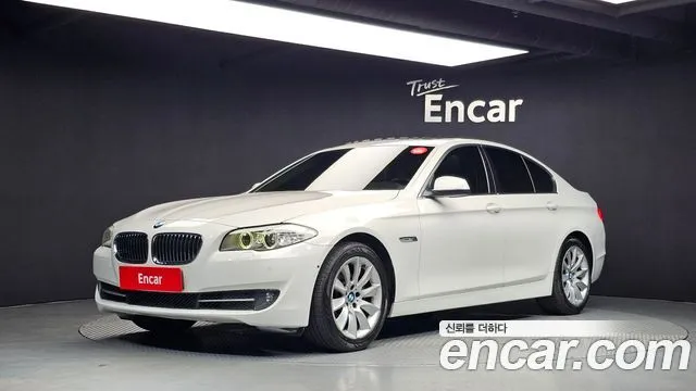 BMW 5-Series 528i