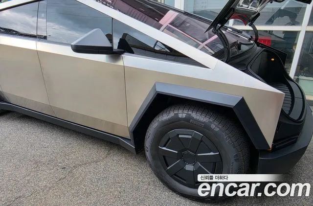 Tesla Cybertruck Cyberbeast