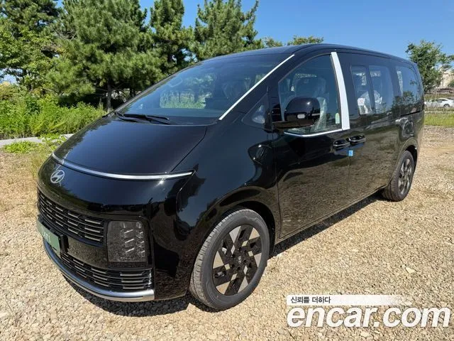 Hyundai Staria HEV 1.6T Lounge 9-Seater