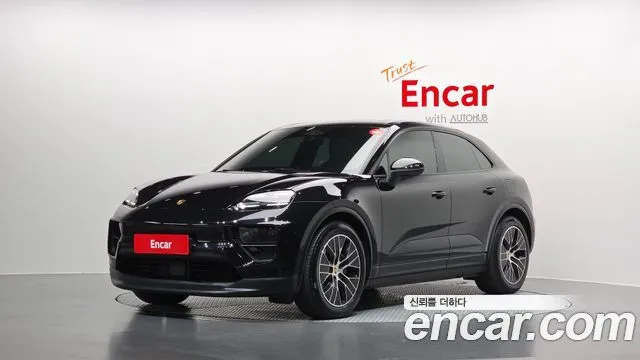 Porsche Macan Base
