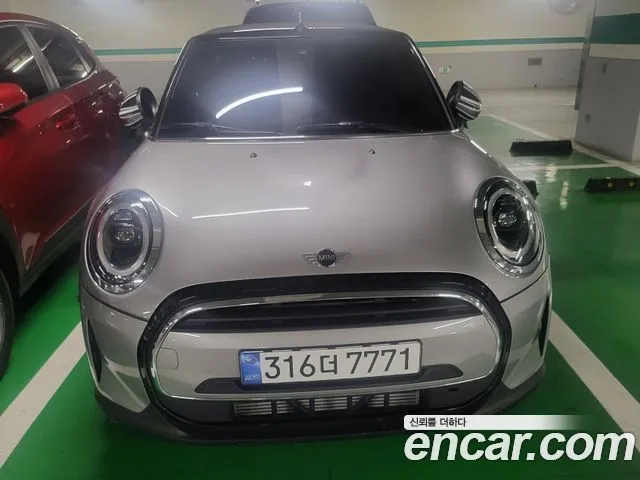 Mini Cooper Convertible Classic