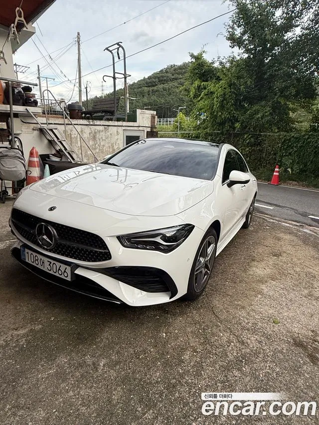 Mercedes-Benz CLA-Class CLA250 4MATIC