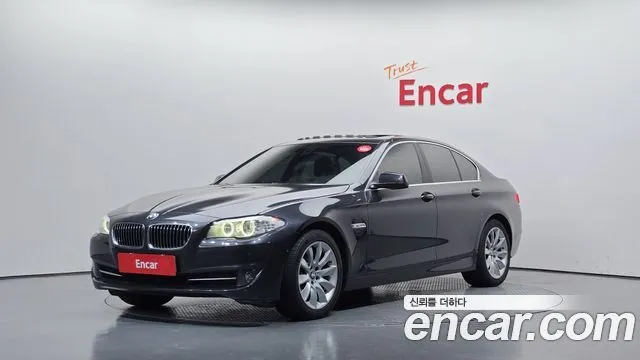BMW 5-Series 528i