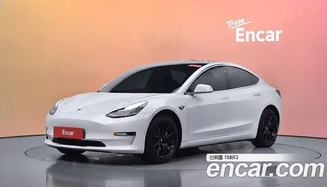 Tesla Model 3 Long Range AWD