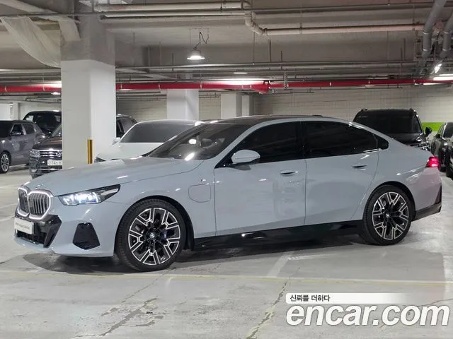 BMW 5-Series 530e xDrive M Sport