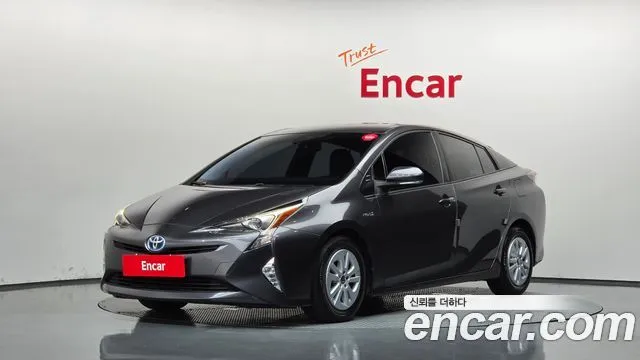 Toyota Prius 1.8 E