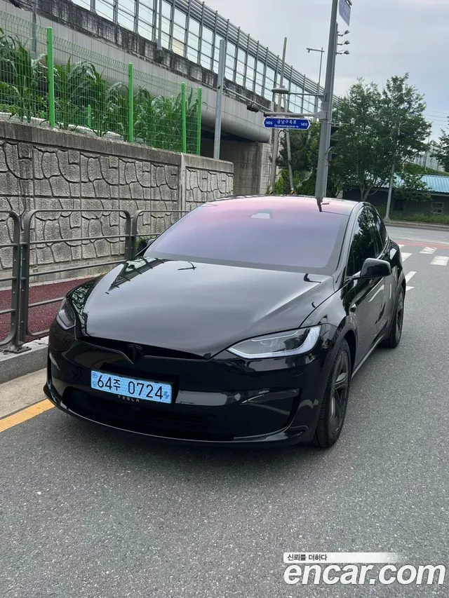 Tesla Model X AWD