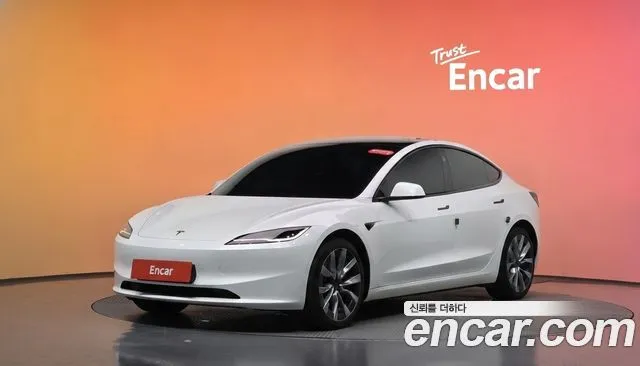 Tesla Model 3 Long Range AWD