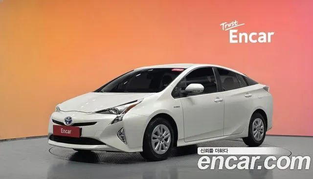 Toyota Prius 1.8 E