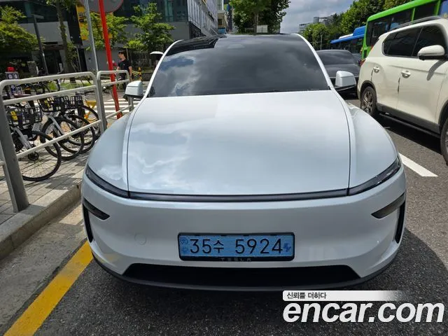 Tesla Model Y Premium RWD