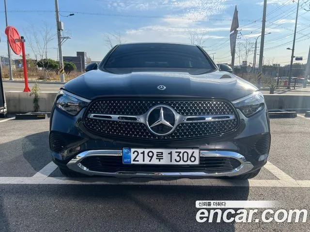 Mercedes-Benz GLC-Class GLC300 4MATIC Avnatgarde Coupe