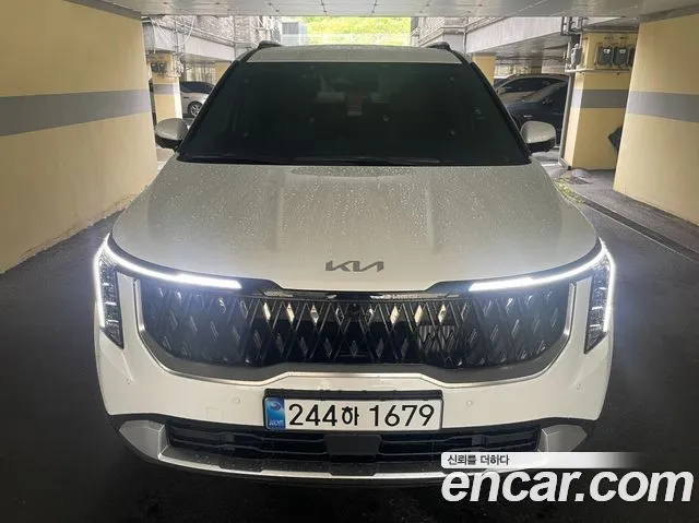Kia Canival HEV 9 seater Prestige