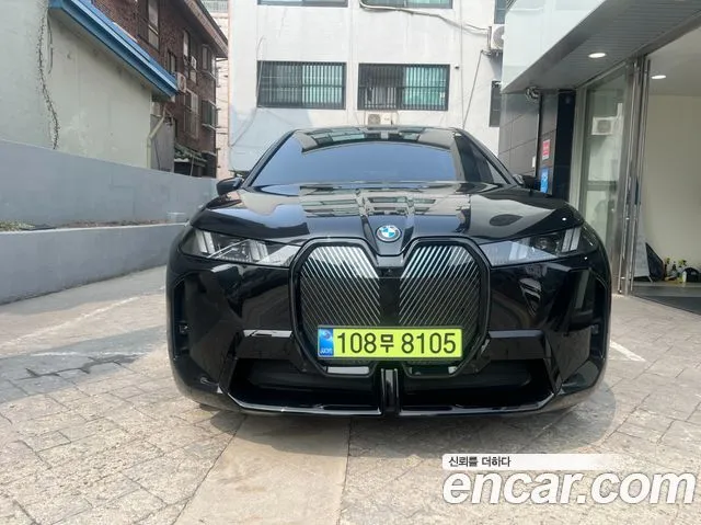BMW iX xDrive45 M Sport