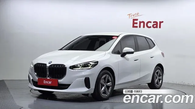 BMW 2-Series 220i Advantage