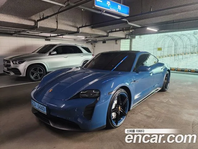 Porsche Taycan GTS
