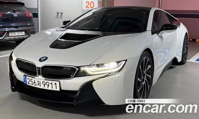BMW i8 Coupe