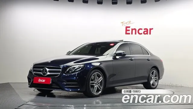 Mercedes-Benz E-Class E300 4MATIC AMG Line