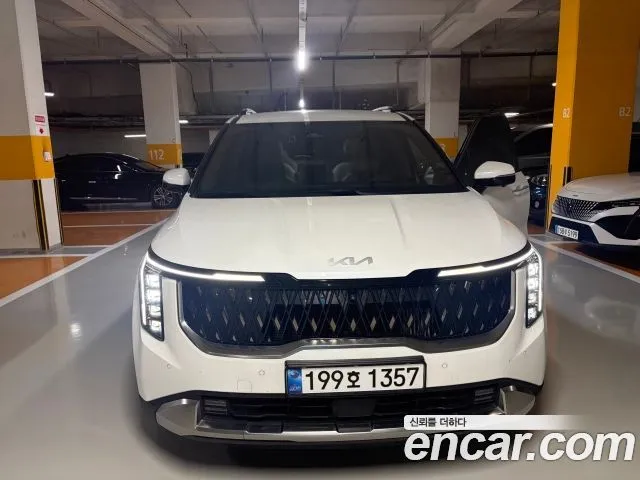 Kia Canival HEV 9seater Signature