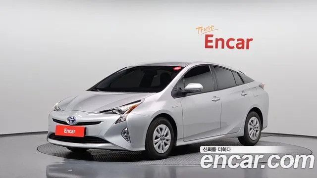 Toyota Prius 1.8 E