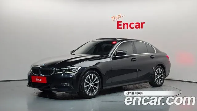 BMW 3-Series 320i