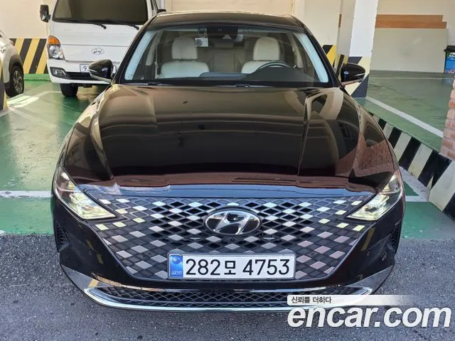 Hyundai Grandeur Le Blanc