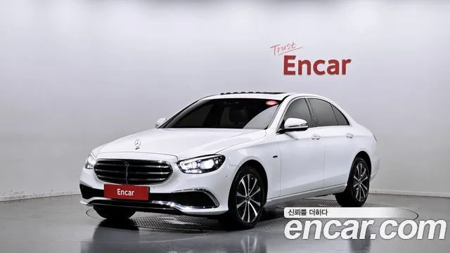 Mercedes-Benz E-Class E300e 4MATIC Exclusive