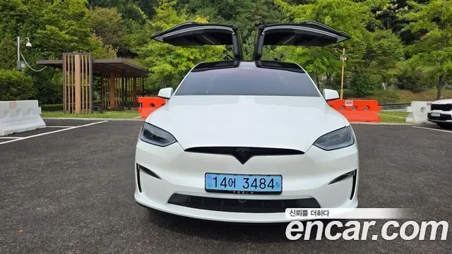 Tesla Model X AWD
