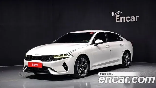 Kia K5 Signature