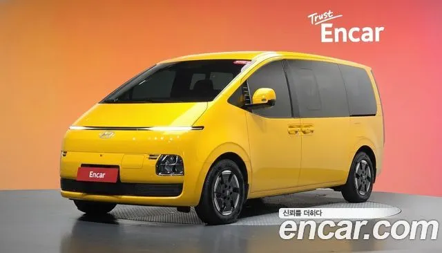 Hyundai Staria EV Tourer 11-Seater