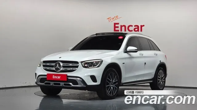 Mercedes-Benz GLC-Class GLC300e 4MATIC