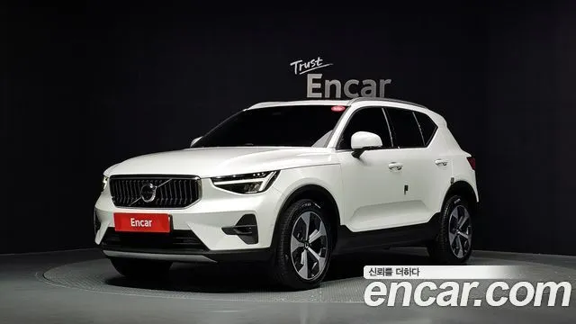 Volvo XC40 B4 Ultimate Bright
