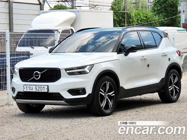 Volvo XC40 T4 R-Design