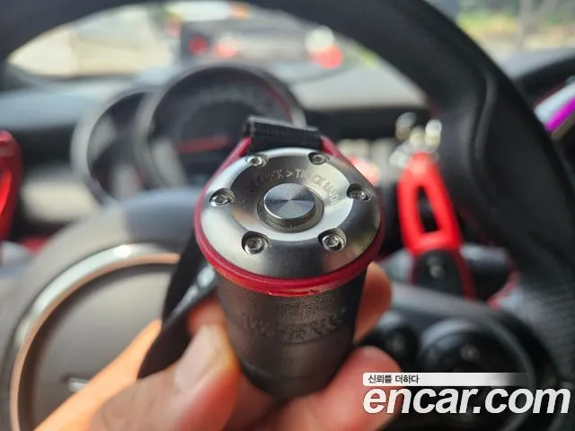 Mini Cooper Convertible JCW