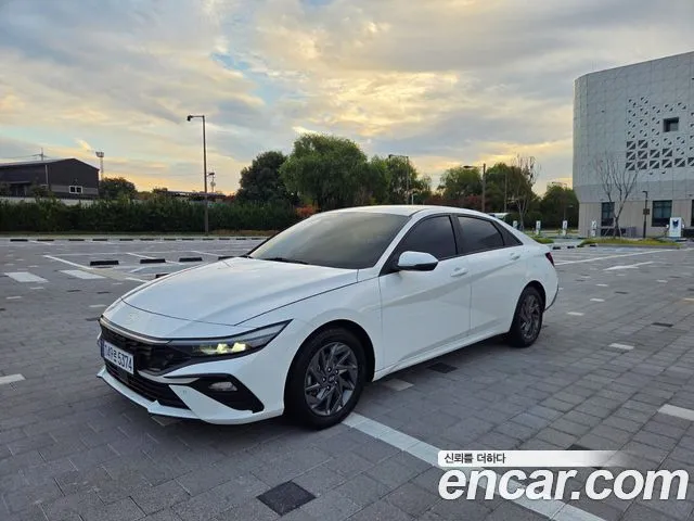 Hyundai AVANTE 1.6