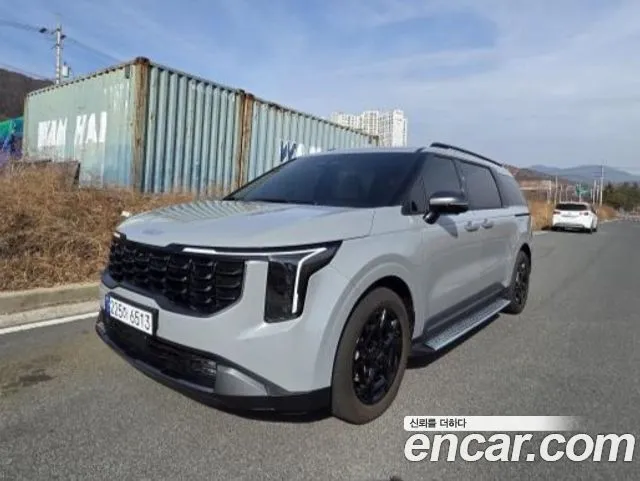 Kia Canival HEV 9seater Gravity