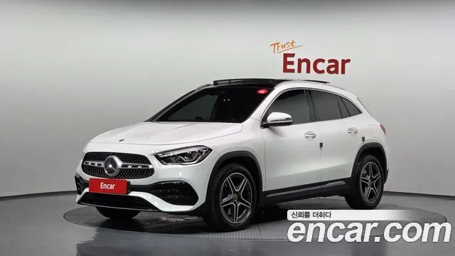 Mercedes-Benz GLA-Class GLA250 4MATIC