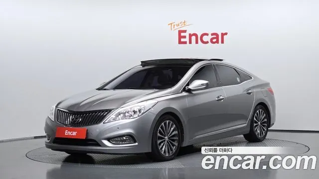 Hyundai Grandeur HG240 Modern